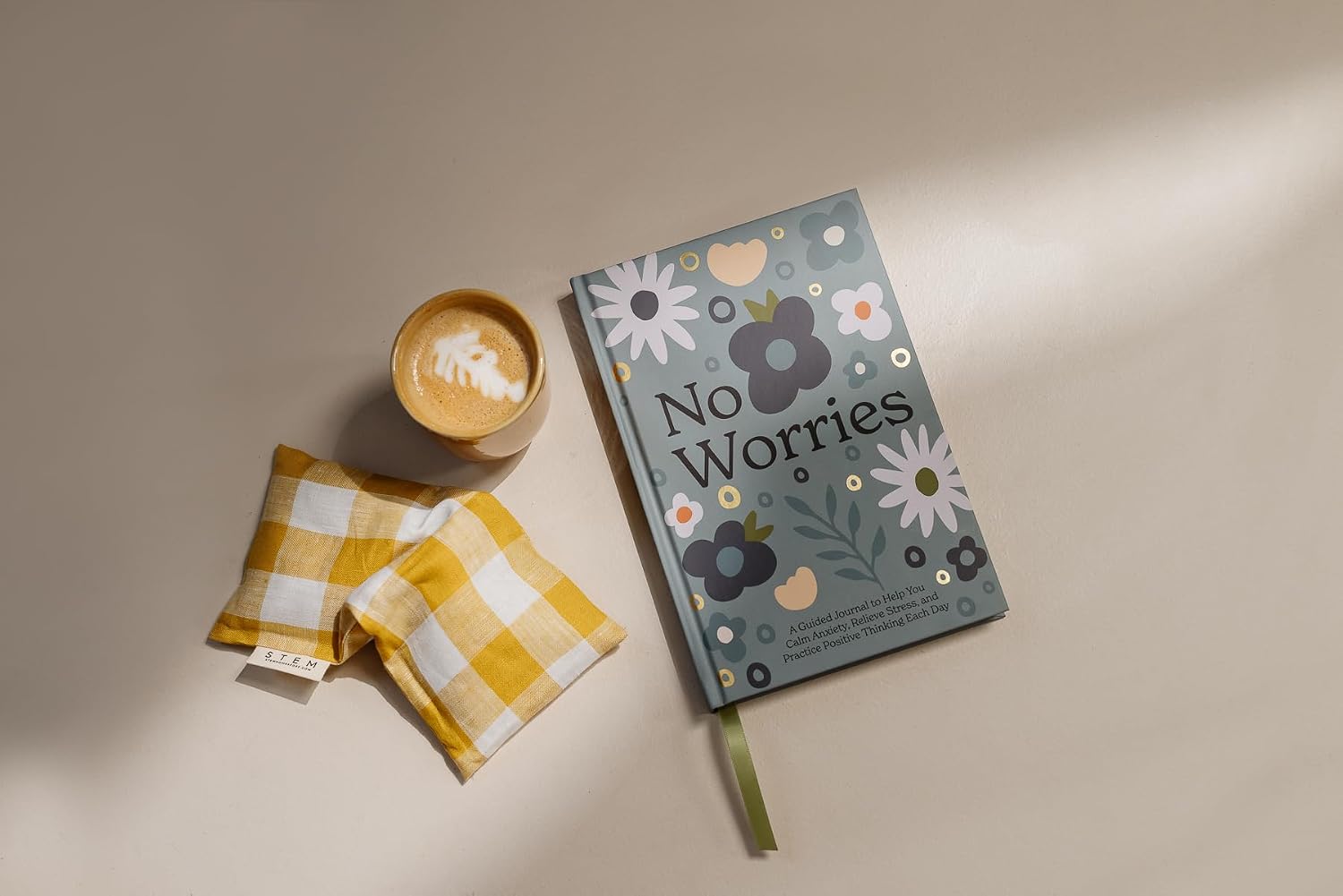 No Worries: A Guided Journal to Help You Calm Anxiety, Relieve Stress, and Practice Positive Thinking Each Day - Image 6