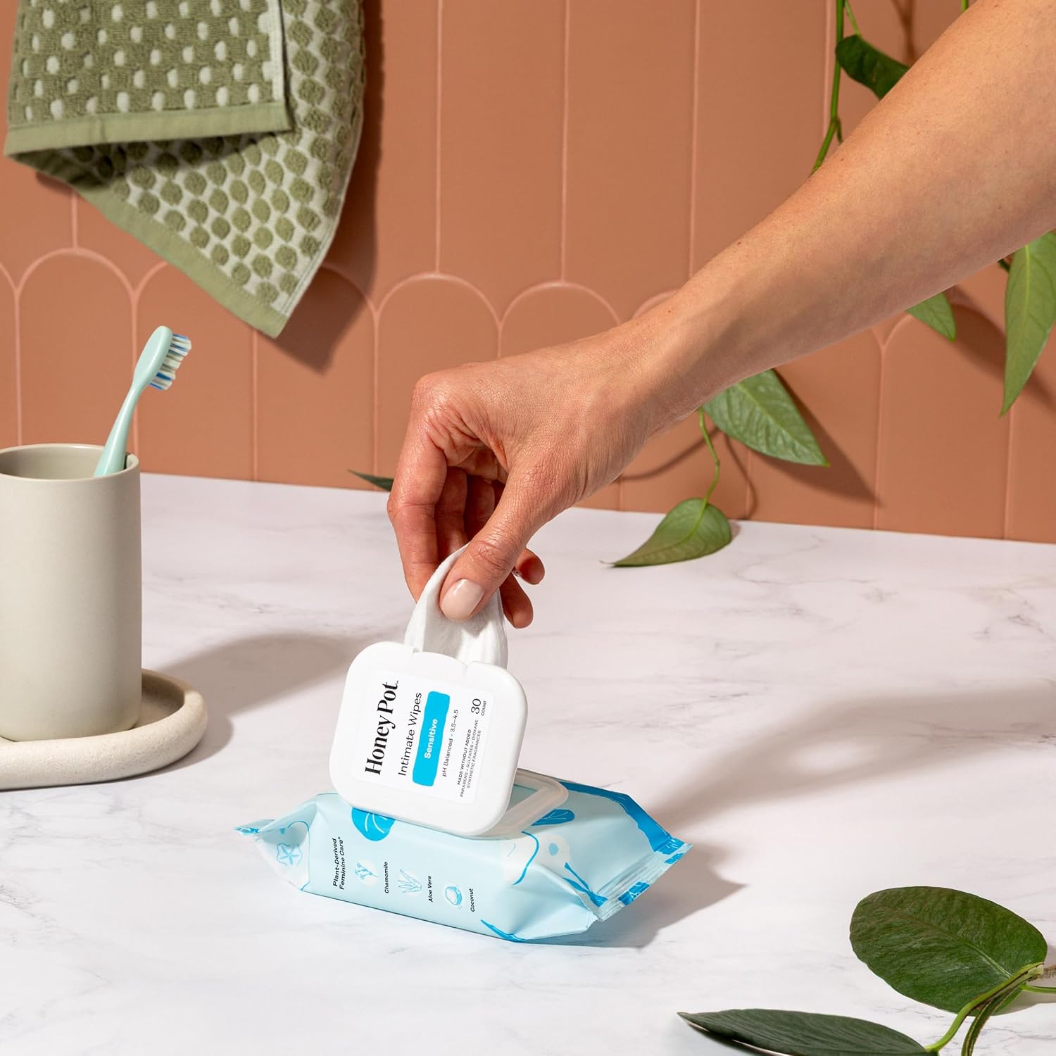 The Honey Pot Company - Feminine Wipes - Sensitive - pH Balanced | Herbal Infused Plant-Based Feminine Care for Sensitive Skin - Cleansing Wipes for Women - 30ct - Image 7