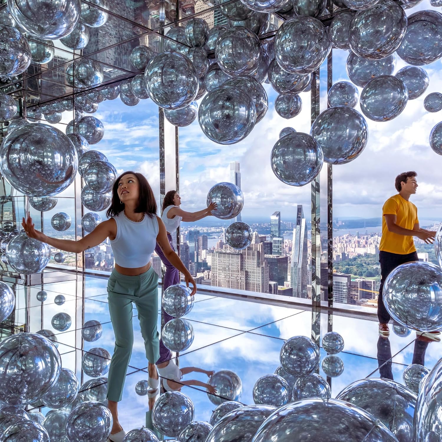 Giftory Summit One Vanderbilt NYC Experience Gift for Two, Date Night Idea | Manhattan Skyline Observation Deck, No Expiration Voucher, Anniversary, Wedding, Birthday Gift Box - Image 5