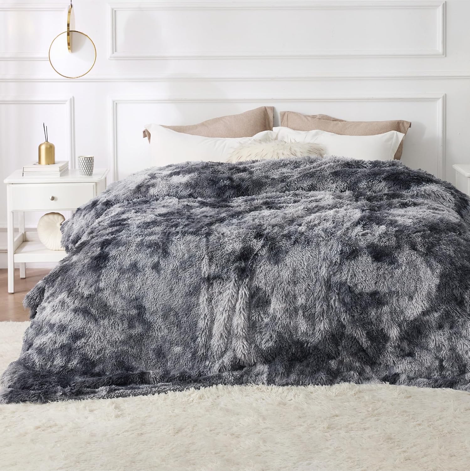 Bedsure Faux Fur Fluffy Sherpa Fleece Queen Bed Blanket Grey 90"x90" | Fuzzy Plush, Thick Warm, Fall, Comfort Cozy Soft Home Room Decor, Gift for Women Men, Bedroom Bed, Teen Girl Bedding